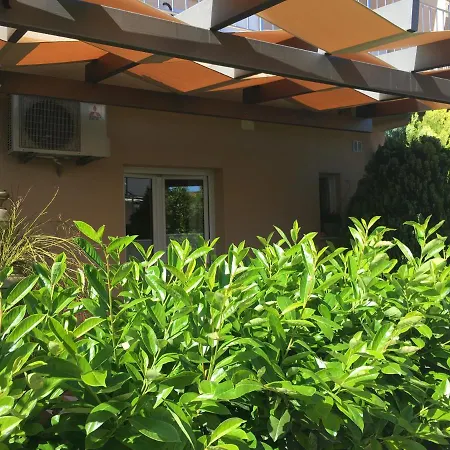 Longo Apartman *