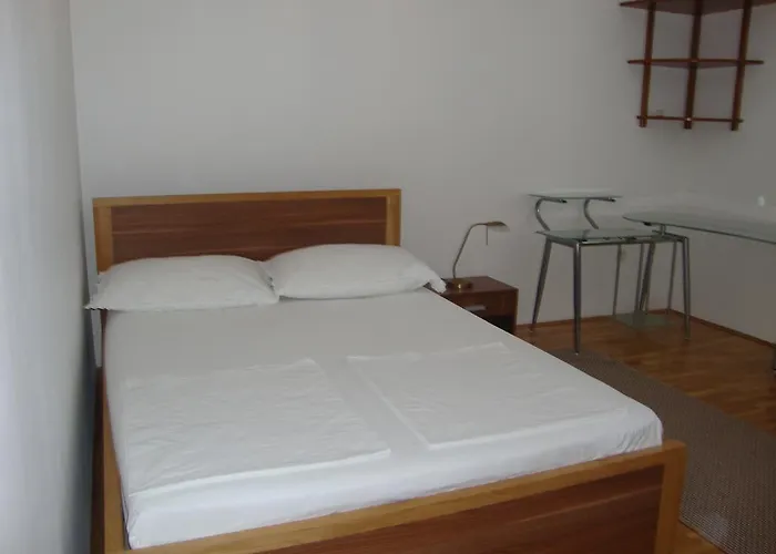 アパート Longo *